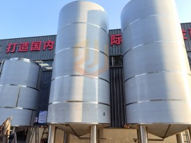济南中酿30到50吨啤酒厂设备清酒罐